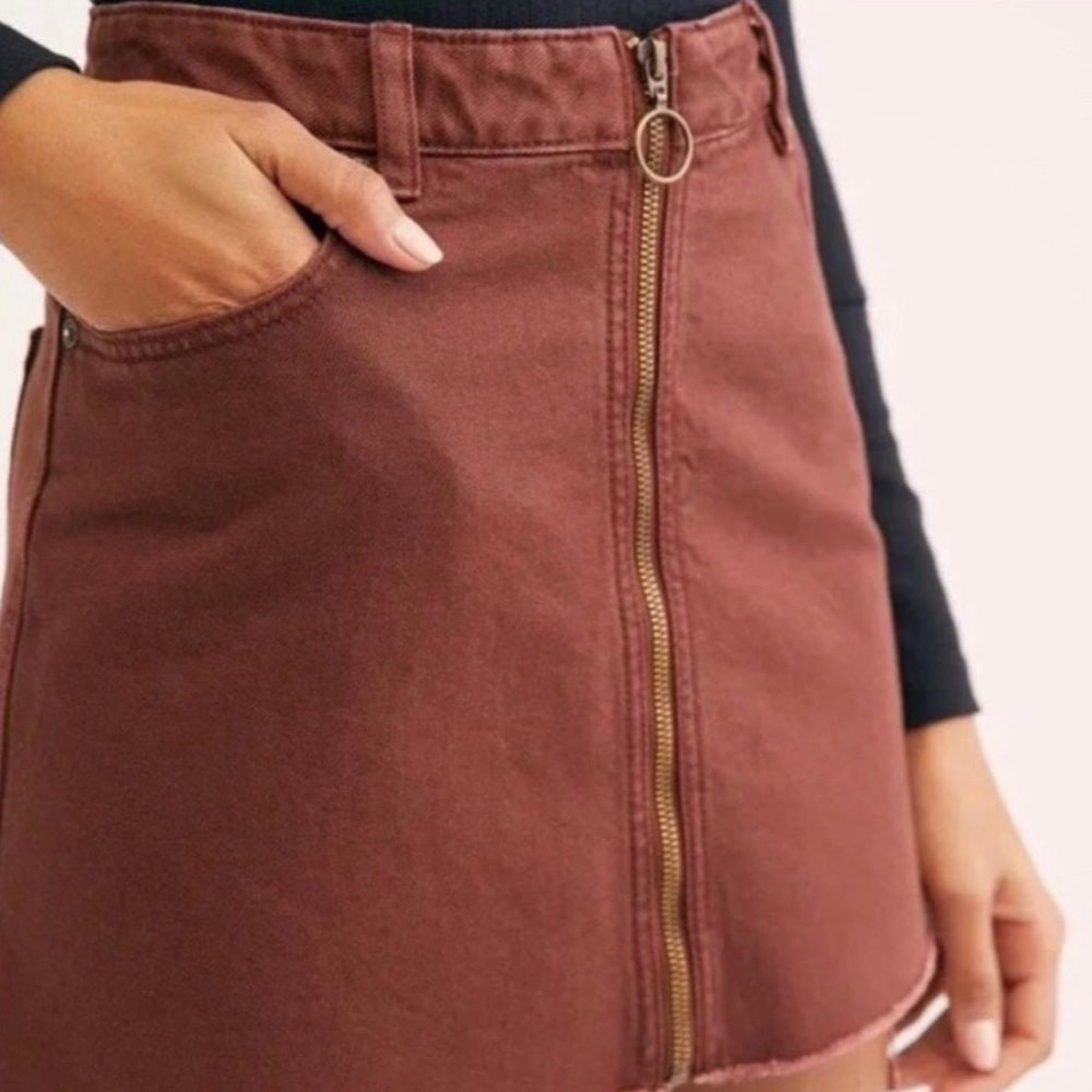 Free People We the Free Zip Front Maroon Red Denim Skirt Raw Hem size 25